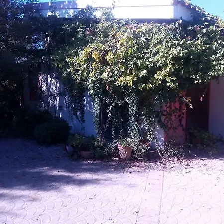 Country house Casa Passiflora Elmas